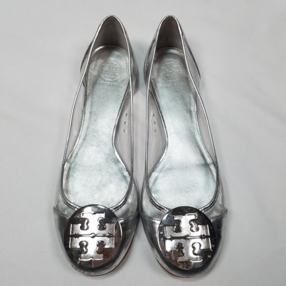 New Tory Burch Reva Audrey rare clear lucite silver logo medallion ballet flat - Picture 13 of 16